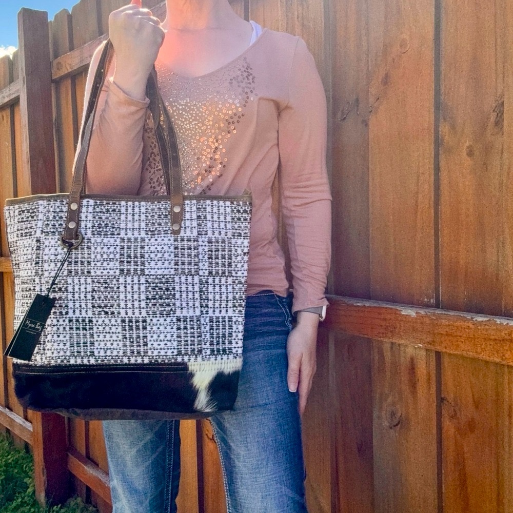 Myra Bag-Amazing Maze Tote - Picture 2 of 15
